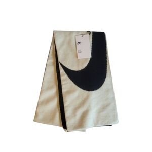 NEW Nike Sport Swoosh Scarf